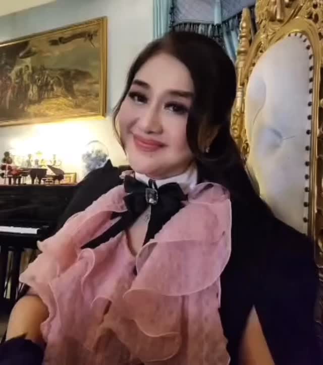 Siapa yang gak sabar ketemu Paramitha Rusady secara langsung? 😍✨
Yuk, obati rasa kangen kamu di acara BBI GOT TALENT! Bukan cuma bisa ketemu idola, kamu juga bisa unjuk kebolehan di atas panggung!

🗓 Minggu, 02 Agustus 2026
⏰ 10.00 - 17.00 WIB
📍 SGC Mall Cikarang

Bagi kamu yang punya bakat Menyanyi, Stand Up Comedy, Dance, Acting, atau Modeling (Usia 3-50 tahun), langsung aja daftarkan diri kamu sekarang! Biaya pendaftarannya cuma Rp 50.000 lho! 🙌

Mumpung ada Paramitha Rusady dan juri-juri keren lainnya, jangan sampai ketinggalan ya!

Daftar sekarang 
lewat WA: 0877-7933-5858 / 088-21161-2261 (Bude Karyo). See you there! 👋✨

#SGCMallCikarang #EventCikarang #LombaBakat #InfoCikarang #audisibakat